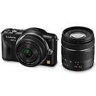 Panasonic Lumix DMC-GF3 + 14/2,5 + 14-42/3,5-5,6 OIS
